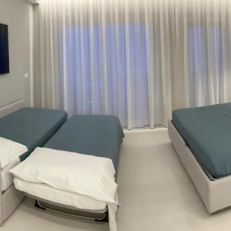 La Finestra Sul Mare Modern * Джардіні-Наксос