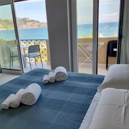 La Finestra Sul Mare Modern * Giardini-Naxos