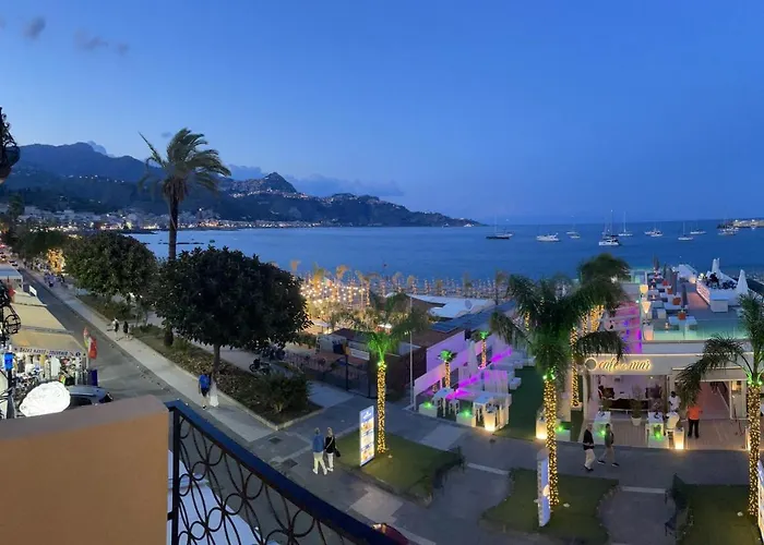 Apartament La Finestra Sul Mare Modern Giardini-Naxos